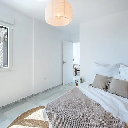 La Riviera - Stunning By The Beach